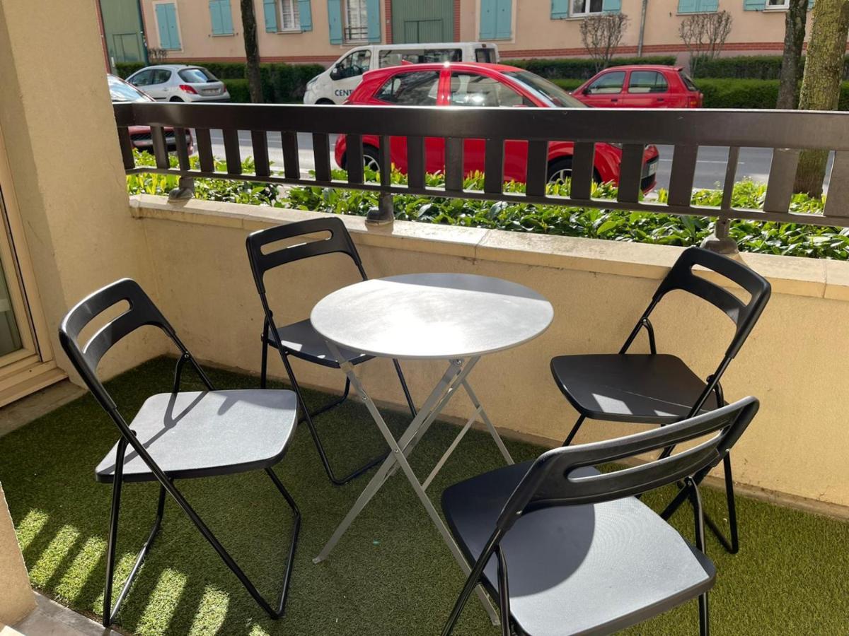 Appartement au calme, équipé proche de Disneyland Serris Extérieur photo